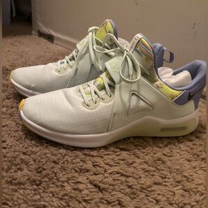 Nike Air Max Bella TR 5 Premium